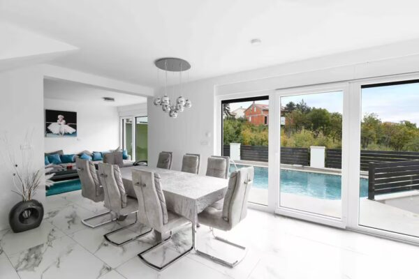 Villa Marilyn 5* luxus ház medencével