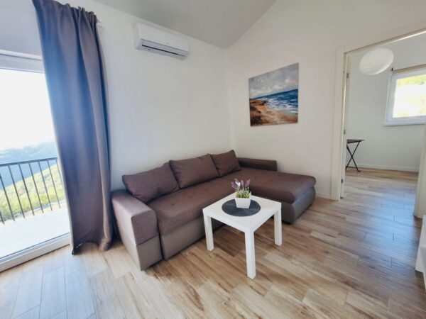 Hillside Residence 4* – részleges tengeri panorámával